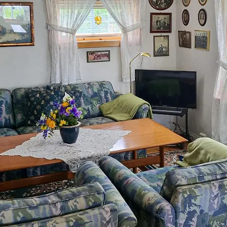 3 Bedroom Stunning In Semesterbostad *