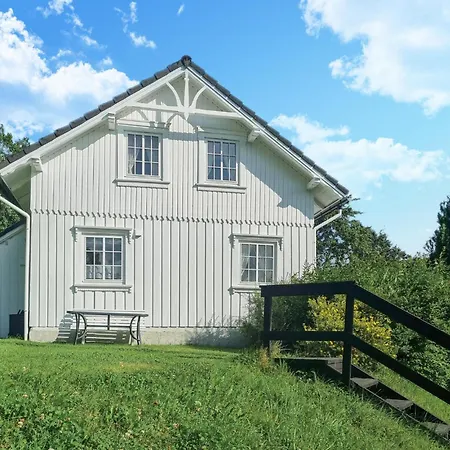 Semesterbostad 3 Bedroom Stunning In Brekkesto