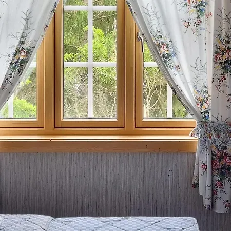 3 Bedroom Stunning In *