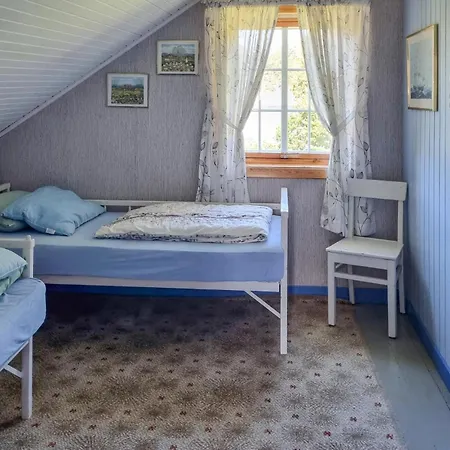 3 Bedroom Stunning In *