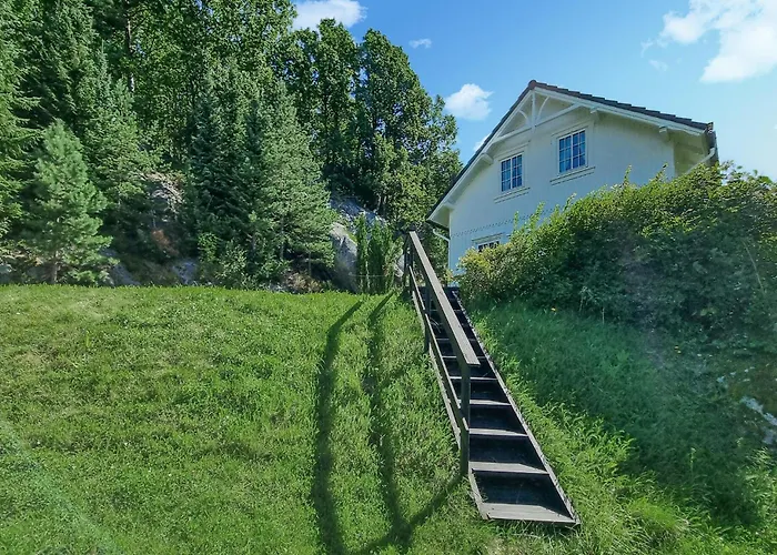 3 Bedroom Stunning In Brekkesto